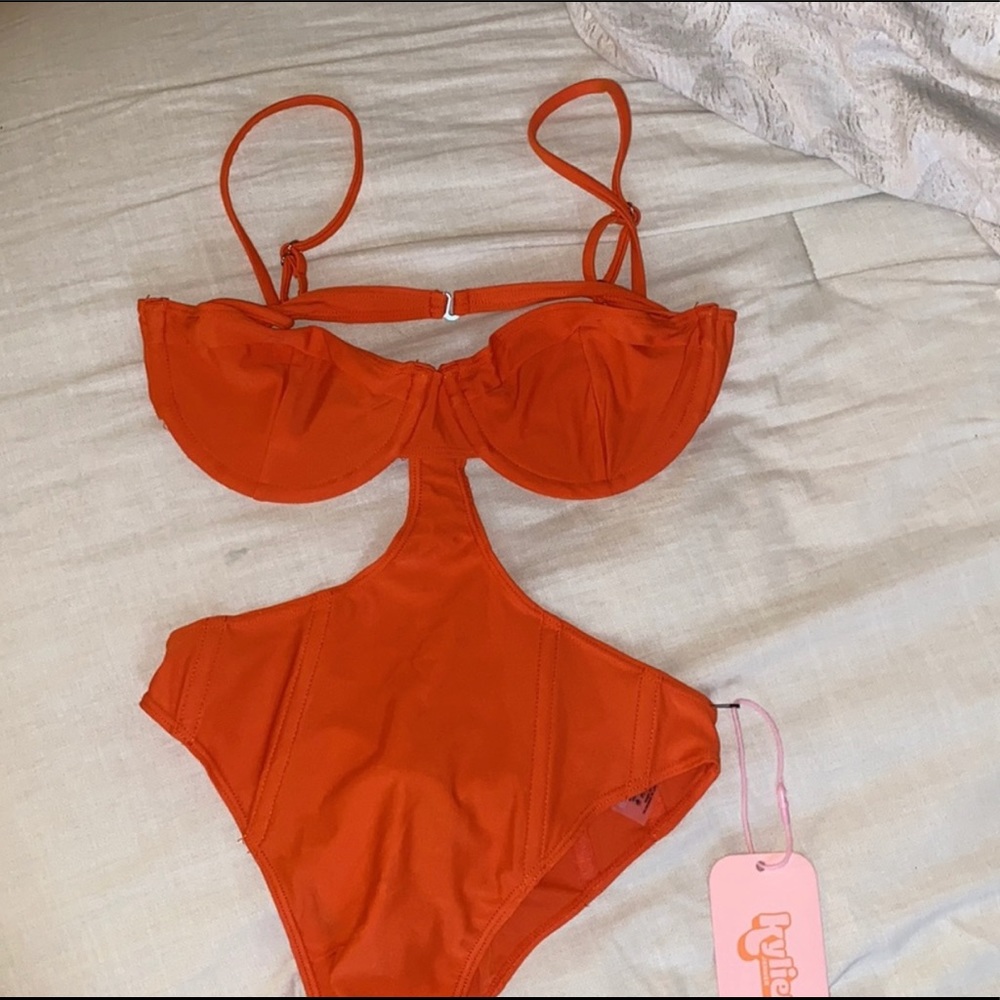 Kylie Swim